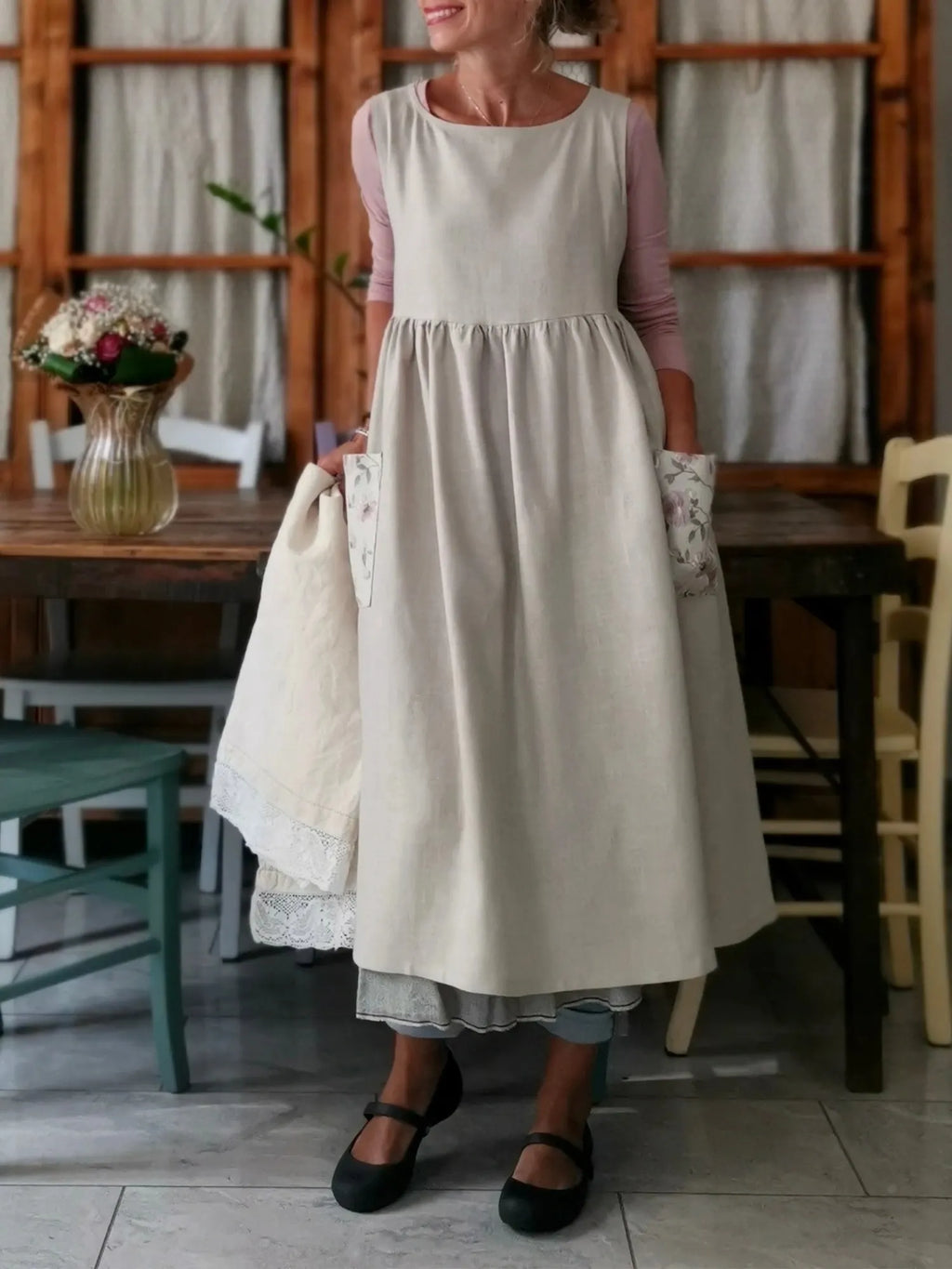Beige Apron with Rose Details