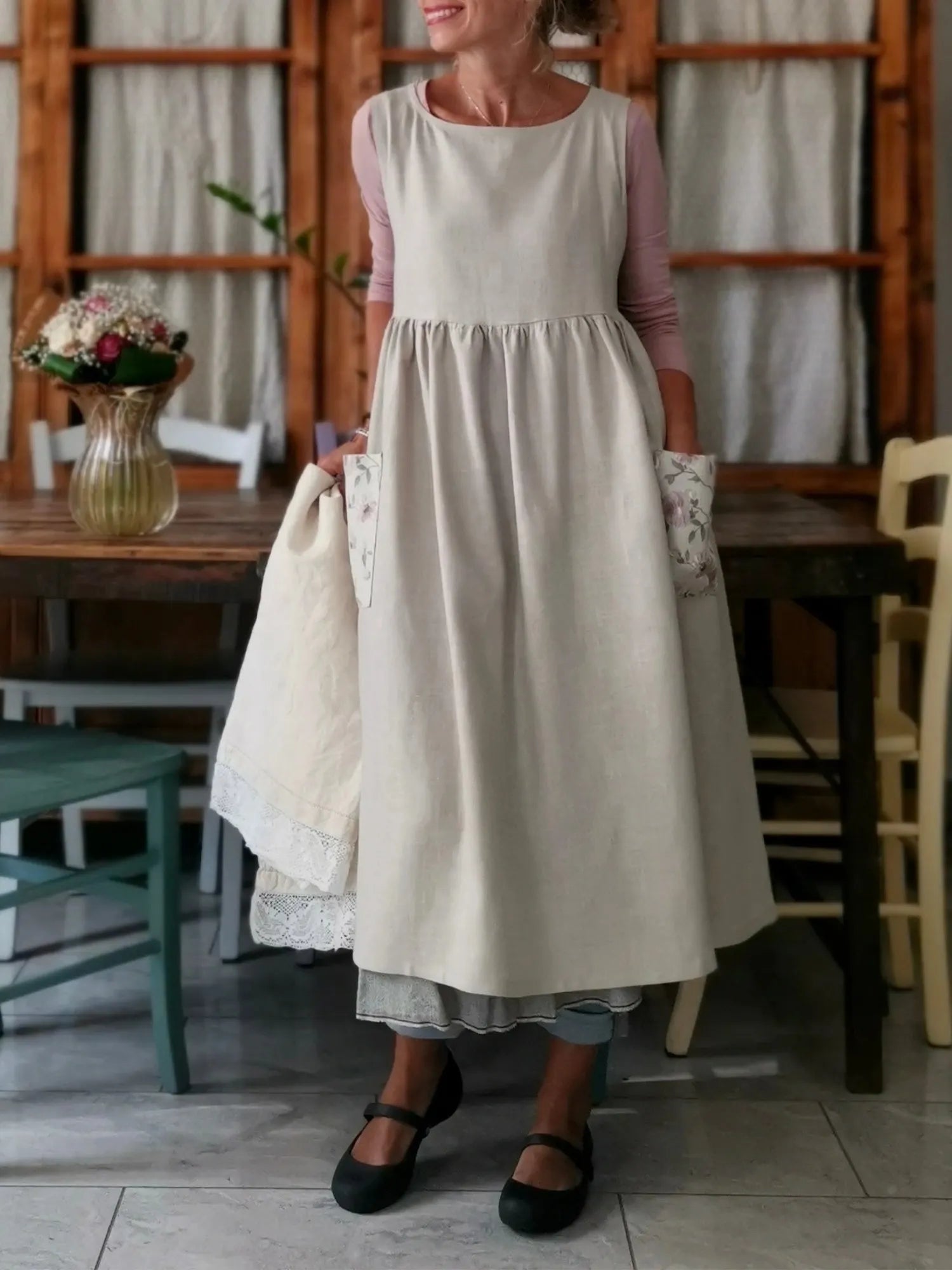 Beige Apron with Rose Details