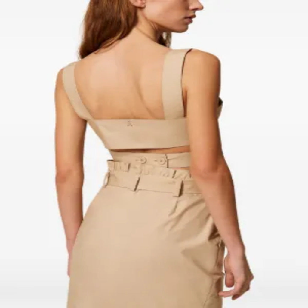 Top crop beige stile trench con fibbie