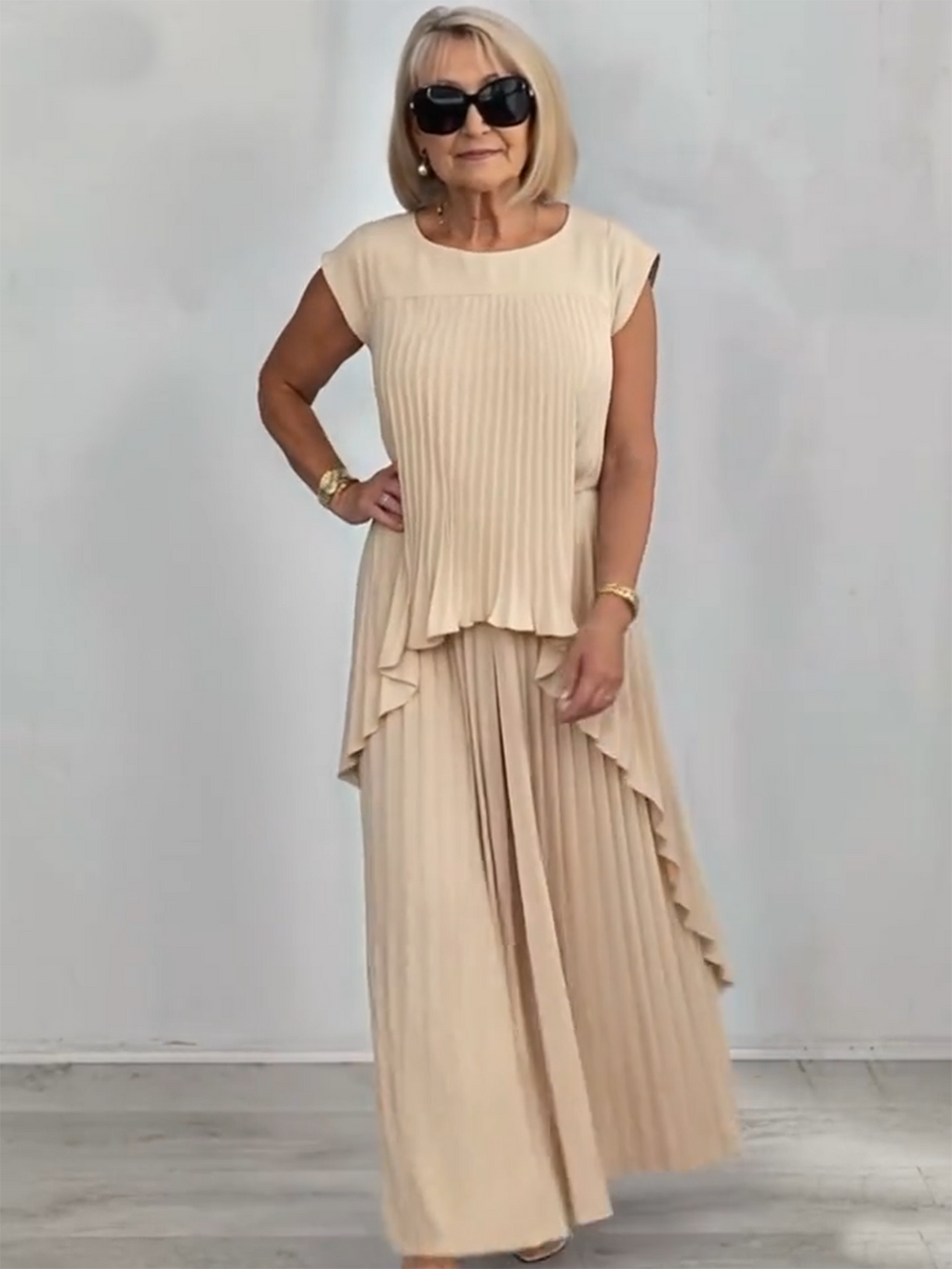2Pcs Crew Neck Solid Color Sleeve Top Pleated Straight Pants Set Two-piece Set