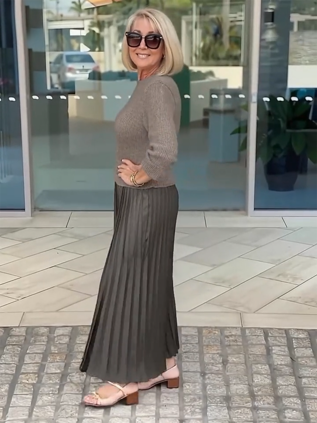 Knitted Long-sleeved Splicing Pleated Dress