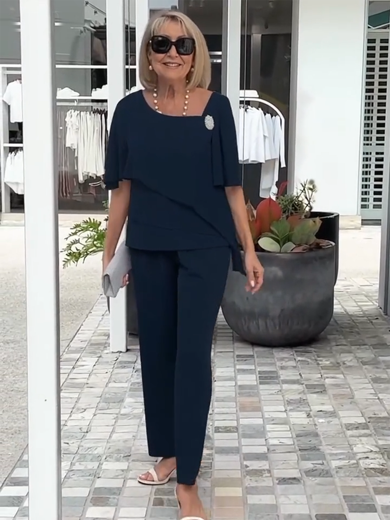 2Pcs Half-sleeve Beaded Top and Trouser Set