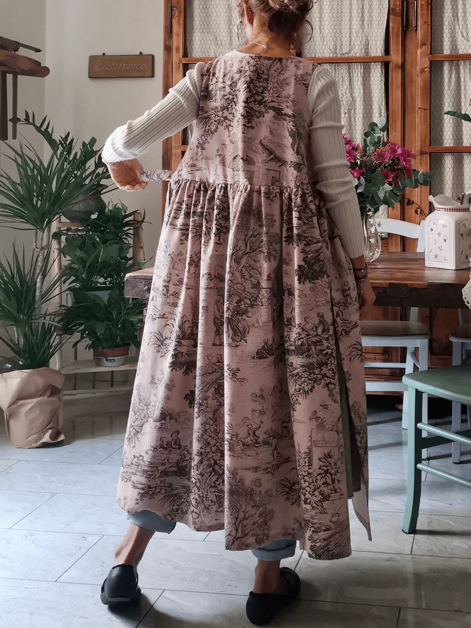 Vintage Toile de Jouy Pink Long Apron with Pockets