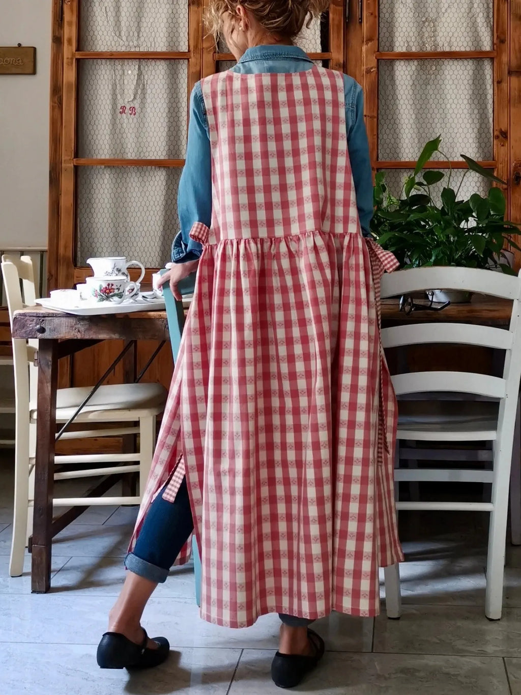 Antique Pink Checked Apron with Embroidered Flowers