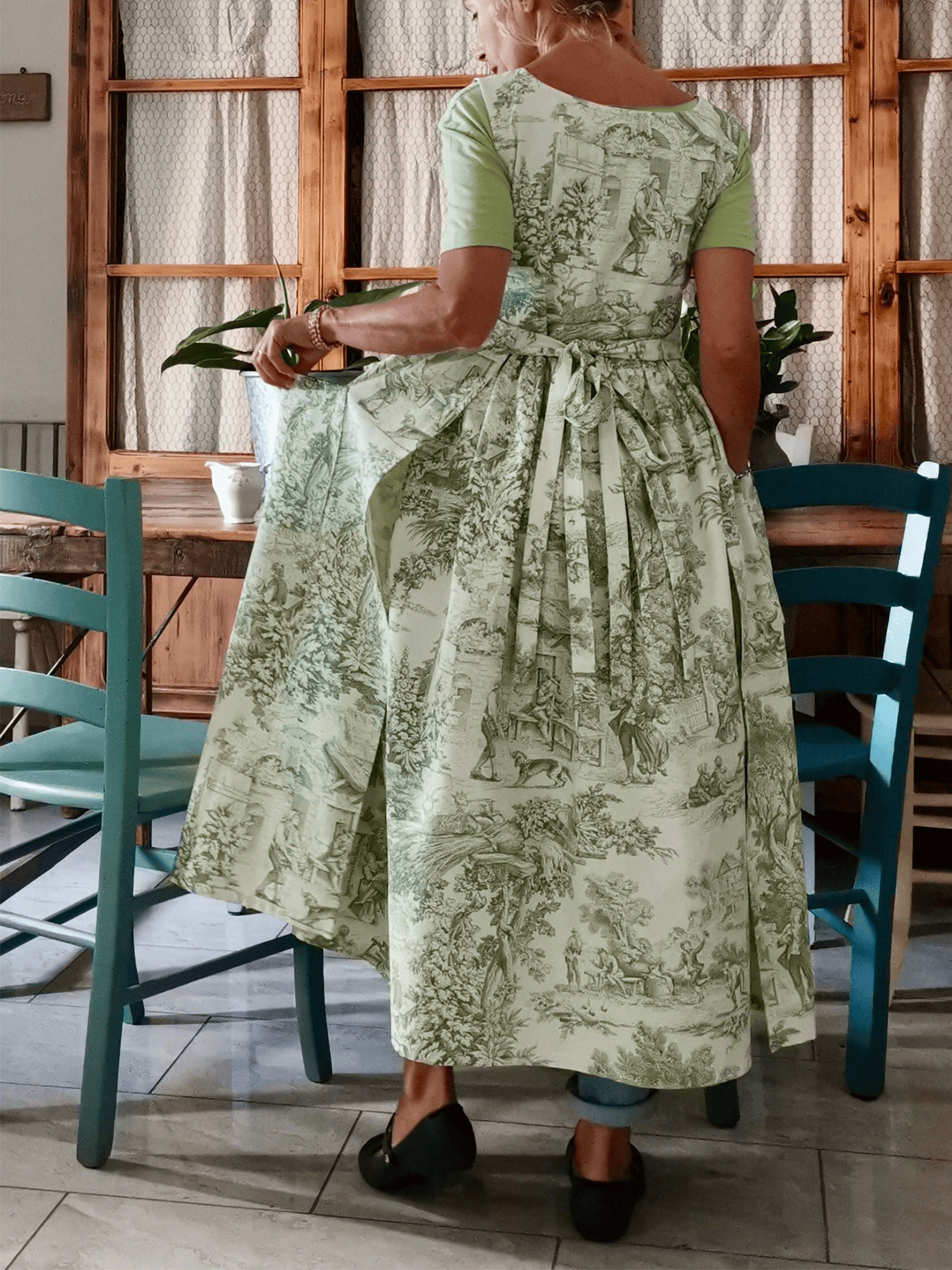 Vintage Toile de Jouy Green Long Apron with Pockets